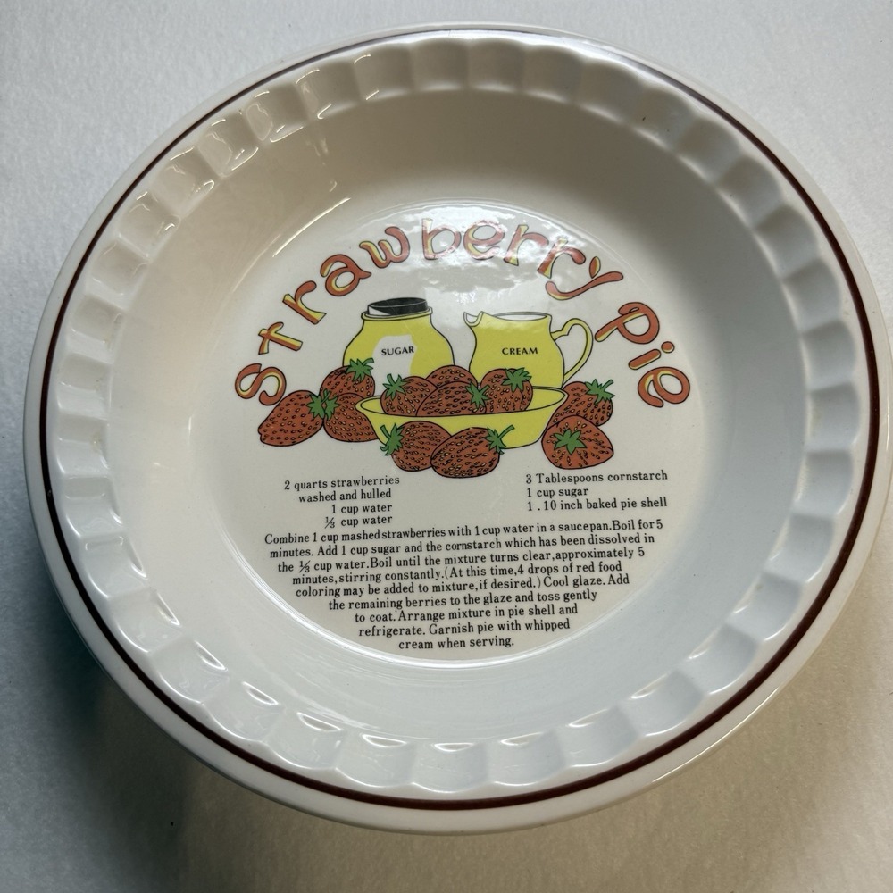 Vintage Strawberry Pie Recipe Pie Plate Pan 10" Ceramic Cottagecore Farmhouse